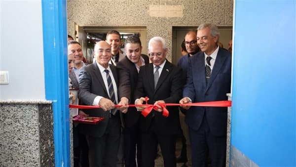 رئيس جامعة المنيا يفتتح توسعة وحدة الطوارئ