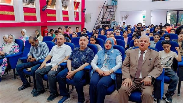 مواهب طلاب الفيوم تتألق على مسرح المديرية