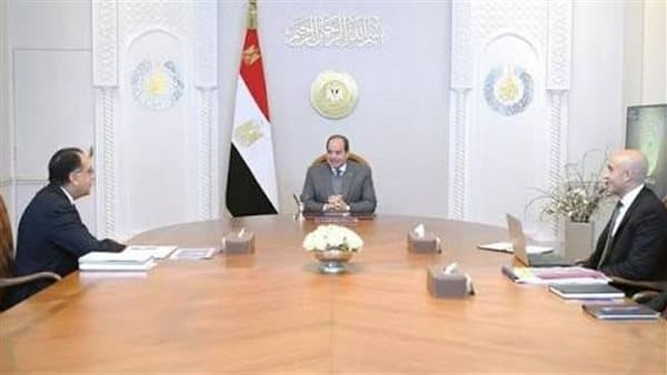 President Sisi Consults with PM and Education Minister