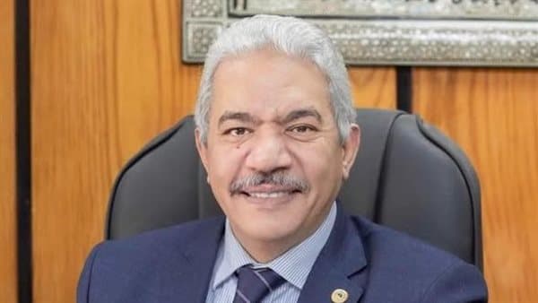 Dr. Salama Dawood congratulates Dr. Sadiq on Azhar appointment