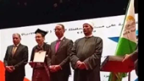 وكيل تعليم الجيزة يكرم أوائل الثانوية