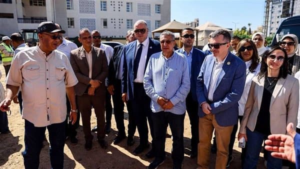 وزير التخطيط ومحافظ البحيرة يزوران مشروع المدرسة المصرية اليابانية بدمنهور