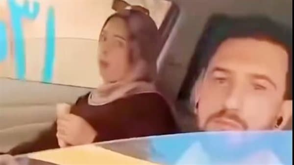 زوج يكتشف زوجته مع رجل غريب