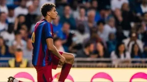 حمزة عبد الكريم على مقاعد برشلونة أمام بازل