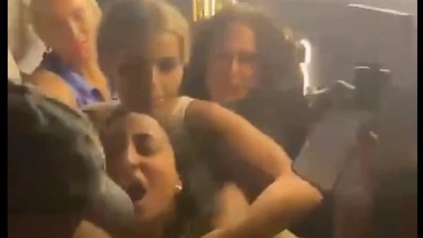 ملاسنة زوجة حسام حسن وطليقته تثير الجدل