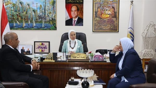 Cairo Education Agency urges timely staff payments