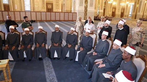 موعد تسليم عمل الأئمة دفعة 2024 اليوم