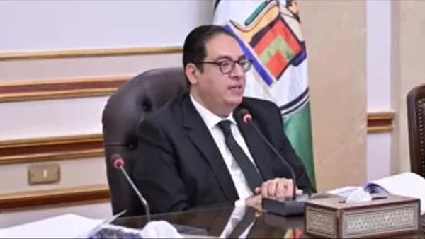 رئيس جامعة القاهرة يبرز أهمية أسبوع شباب الجامعات