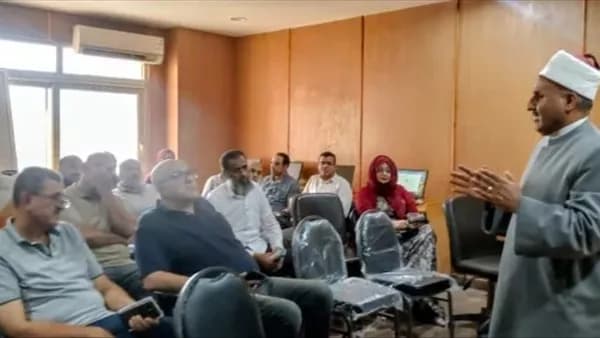 رئيس منطقة الأزهر بالإسماعيلية يراجع استعدادات العام الدراسي