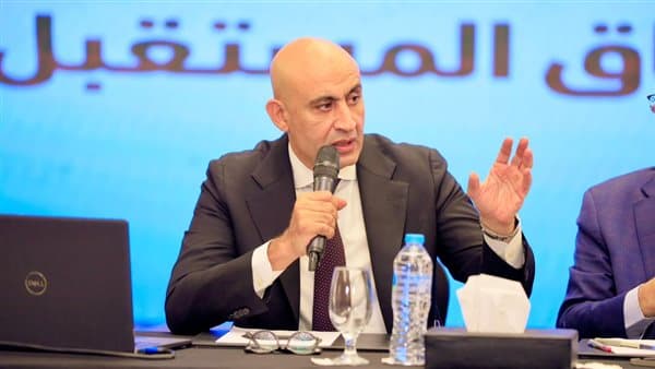 التعليم يوقف التعليم المنزلي ويحال المخالفين