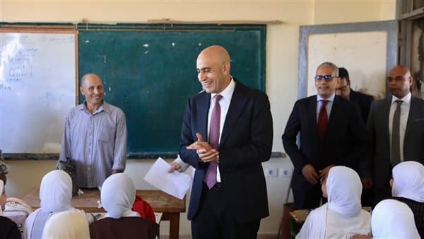 Education Minister Plans Evening Classes Next Year