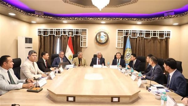 Al-Azhar President Meets Chinese Delegation