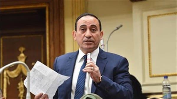 Parliament proposes linking contracts to school needs