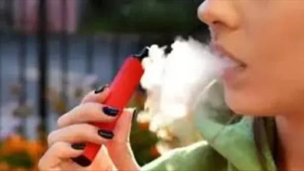 Schools warn students about Vape use