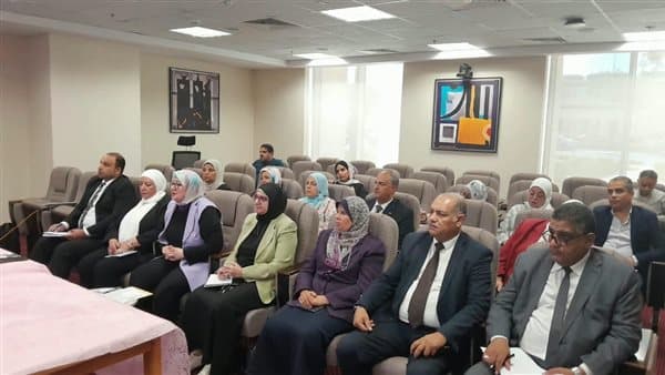 التعليم تتابع انتظام الدراسة والاختبارات