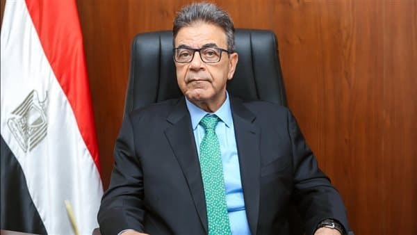 قرار بفصل سنة الامتياز لطلاب الطب البيطري بالأزهر