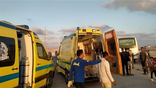 5 إصابات في حادث ميكروباص بالصحراوي