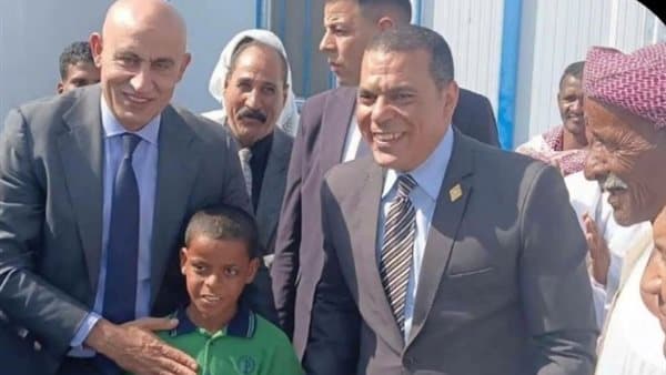 Education Minister visits Omar Mansour in Halayeb