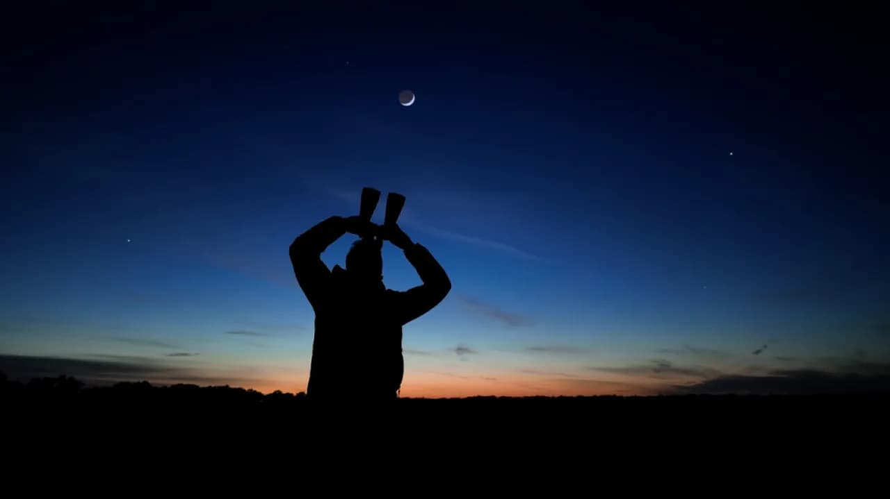 Moon and Venus Conjunction Illuminates the Sky over Jordan on Friday Evening