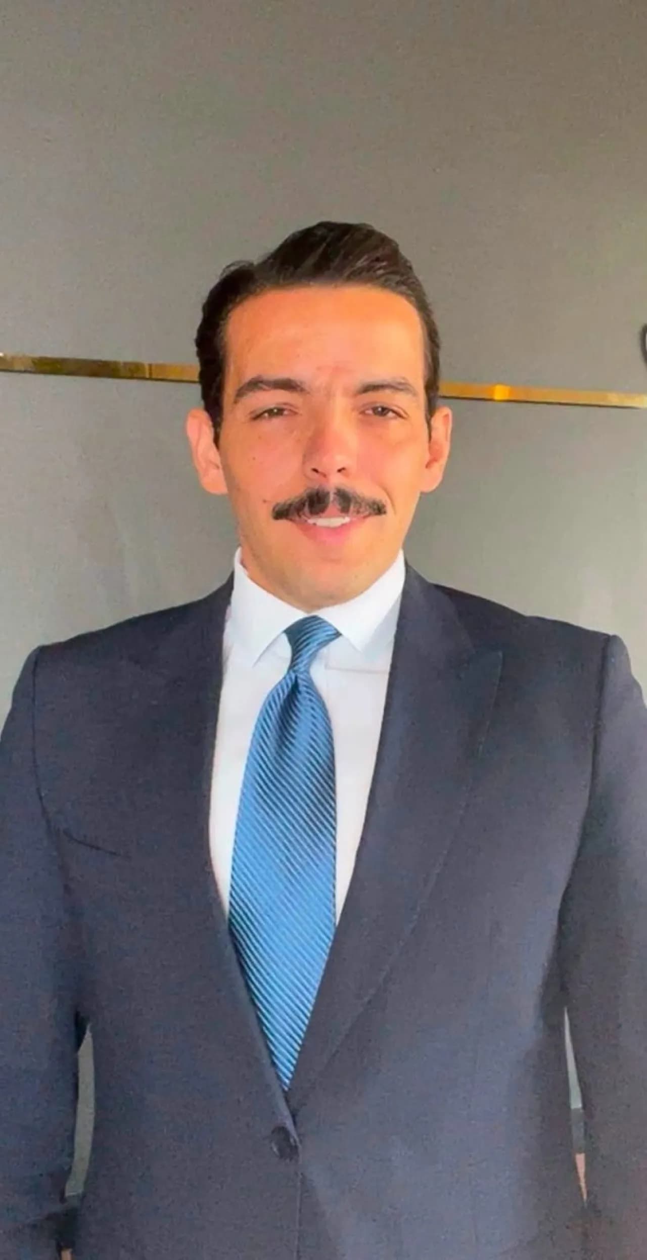 العلاقة الطردية بين التضييق والتأييد