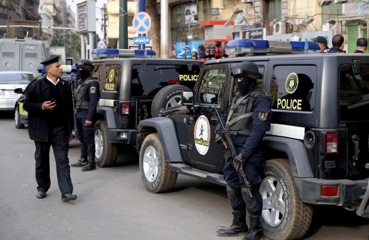 Egyptian daughter kills father after asked for help