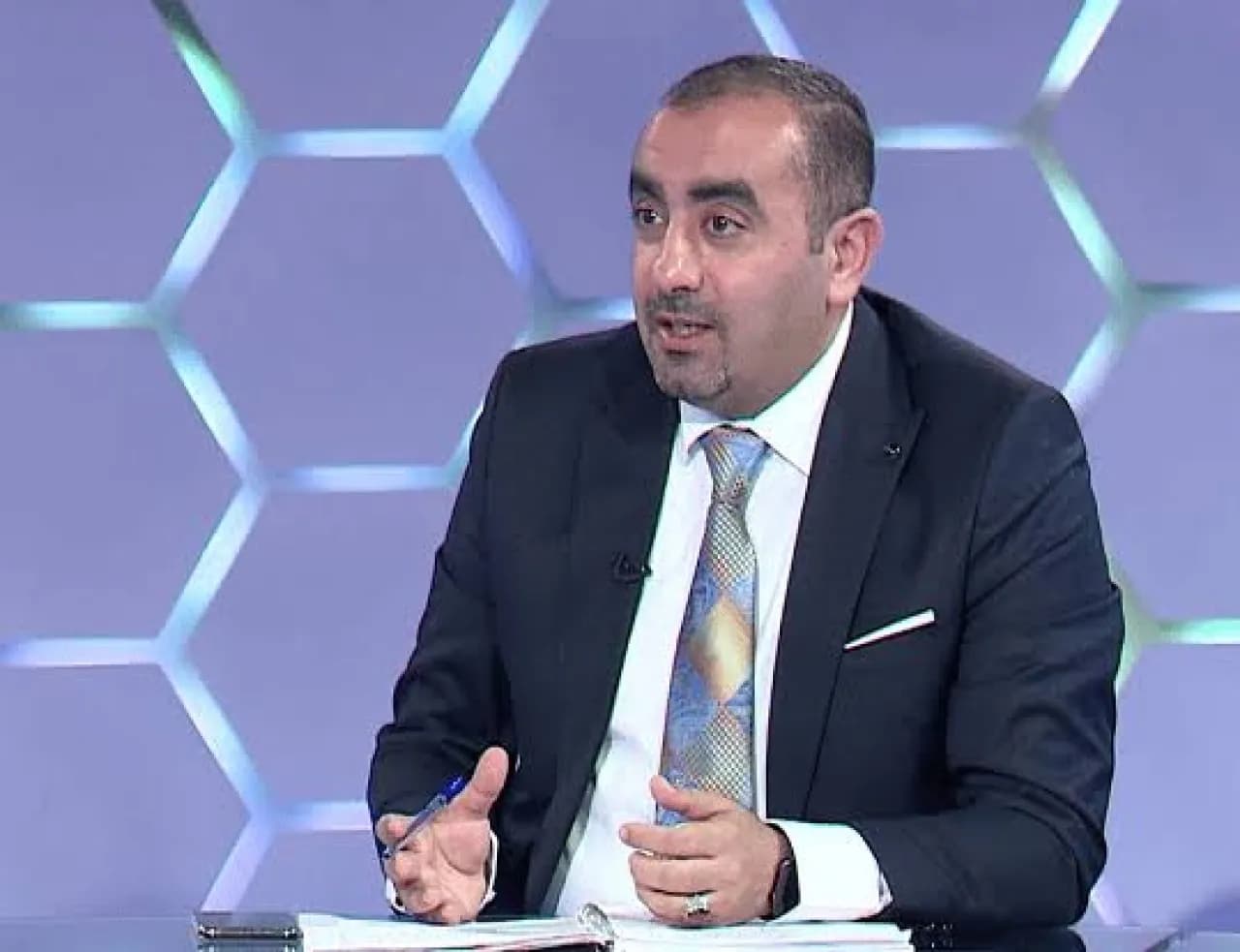 Al-Shobaki: Fuel Price Hike Not Inevitable