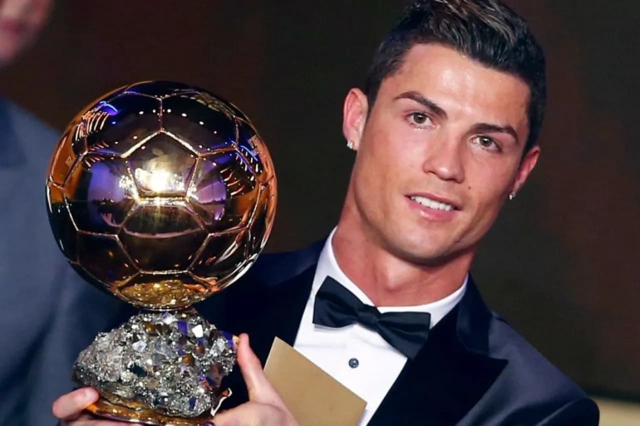 Six stars, including Ronaldo and Figo, won Ballon d'Or after poor seasons