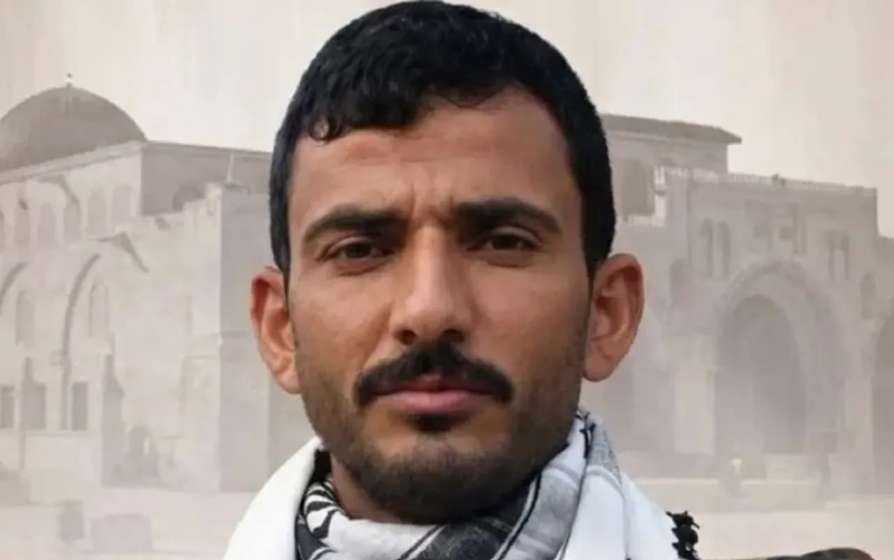 الحوثيون يعلنون مقتل أحد عناصرهم في العراق