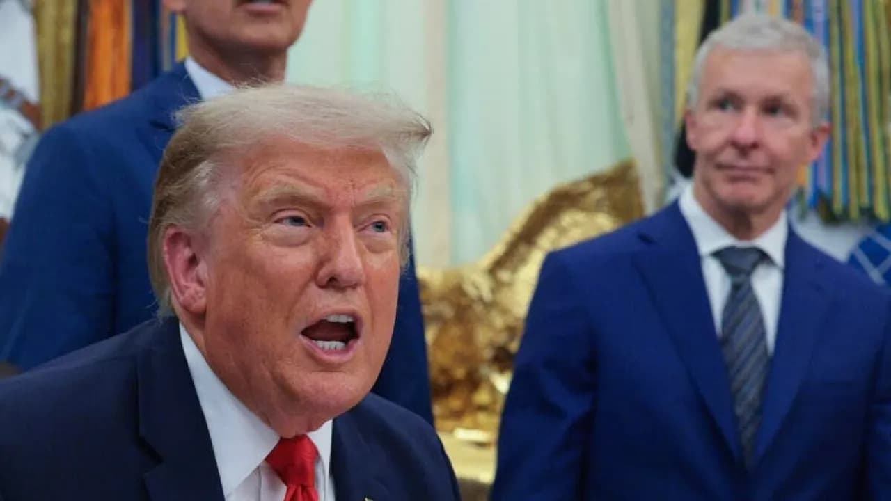 Trump criticizes Iran delays at White House