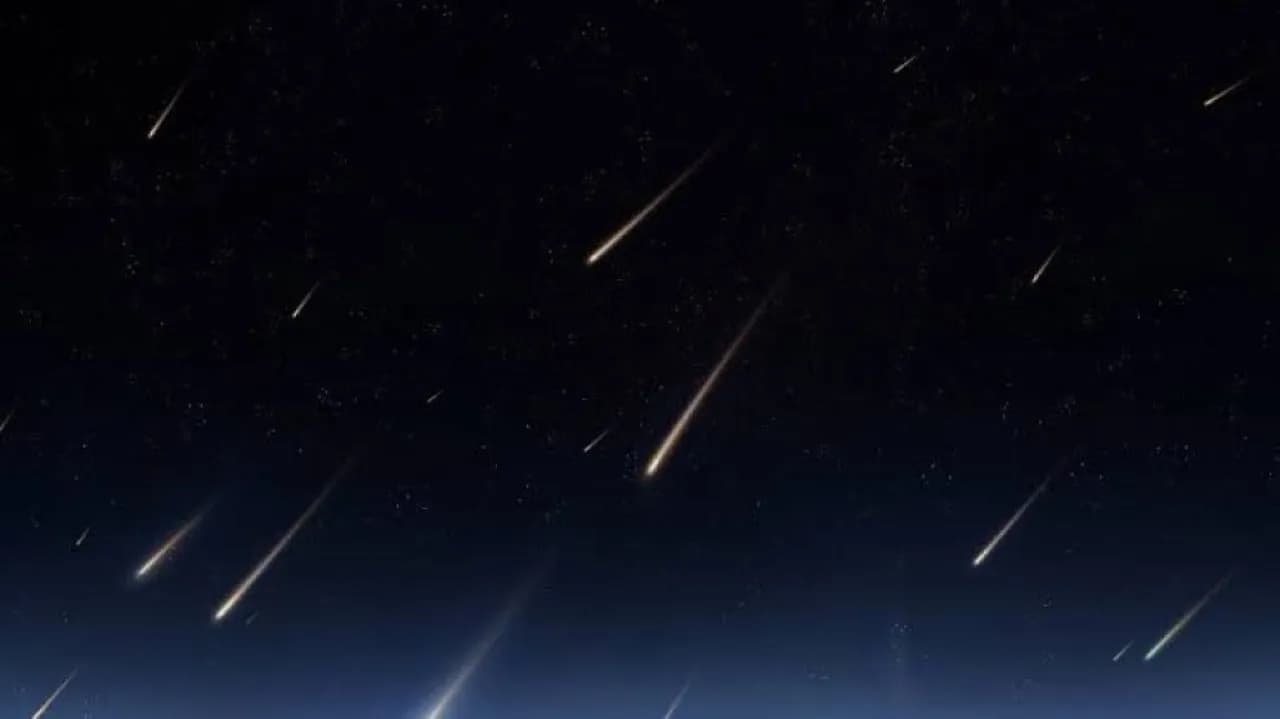 ذروة زخات البرشاويات منتصف الشهر
