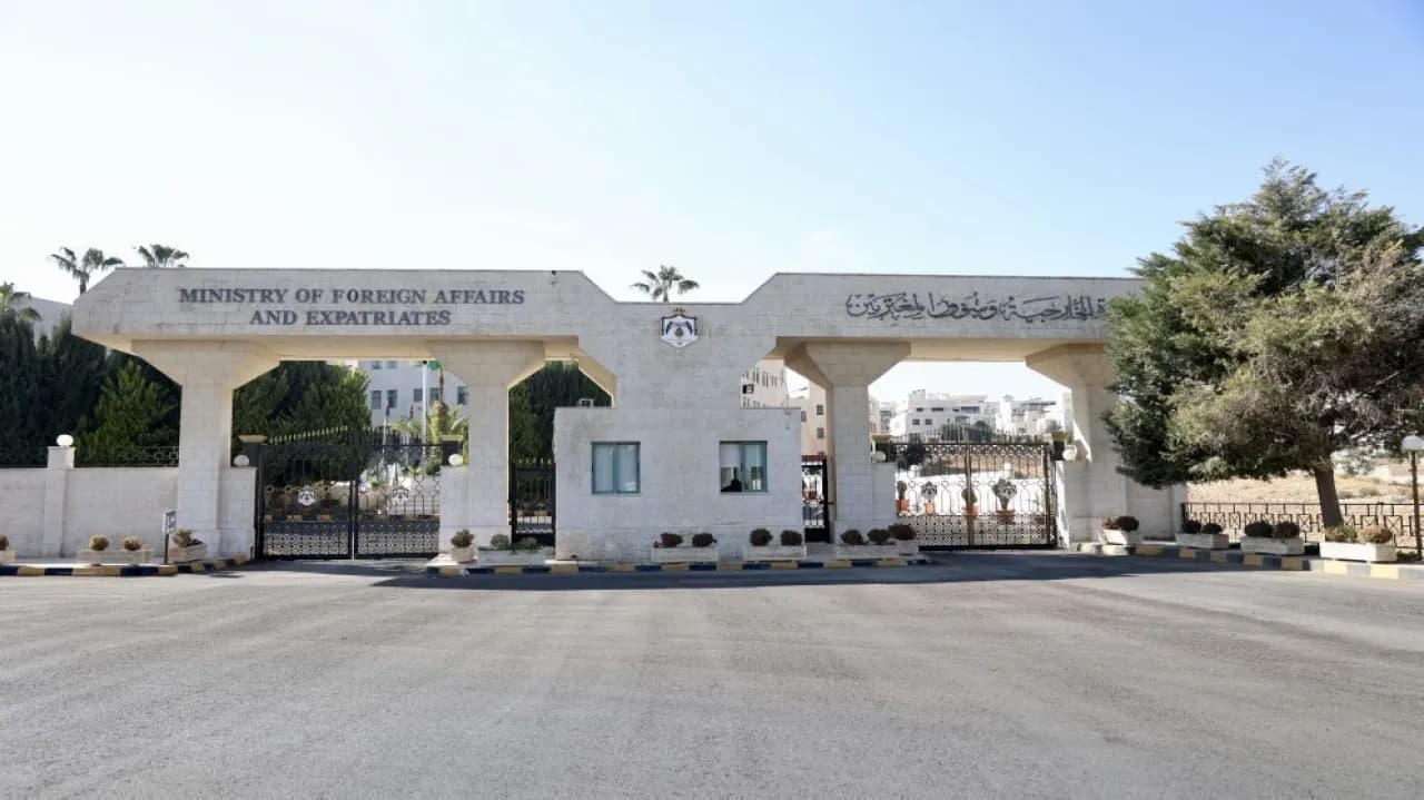Al-Safadi and Egyptian officials seek to ease regional tensions