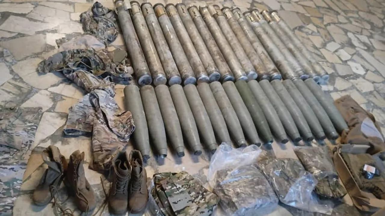 Lebanese army seizes Grad rockets from Syria