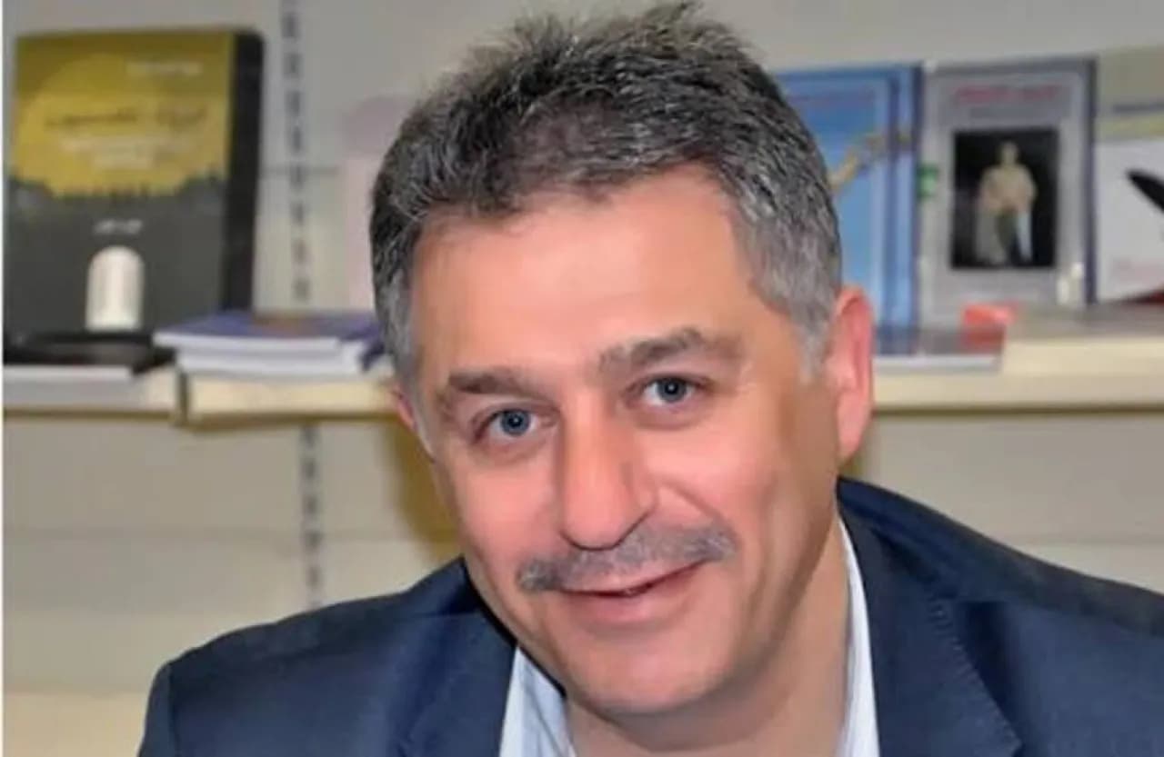 لبنان.. نقل السفير الفلسطيني السابق للمستشفى بعد توقيفه