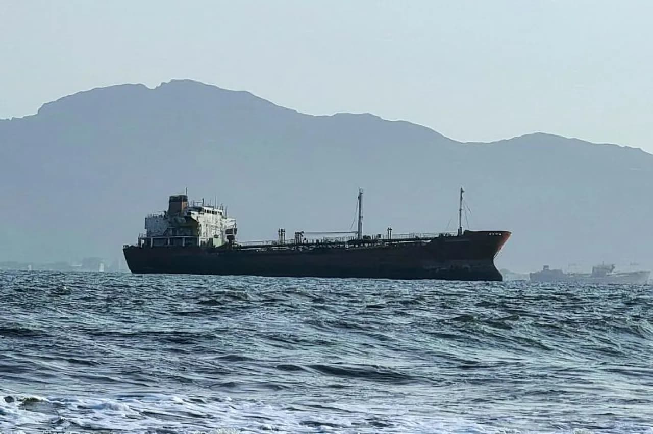 Houthis claim second Saudi tanker attack