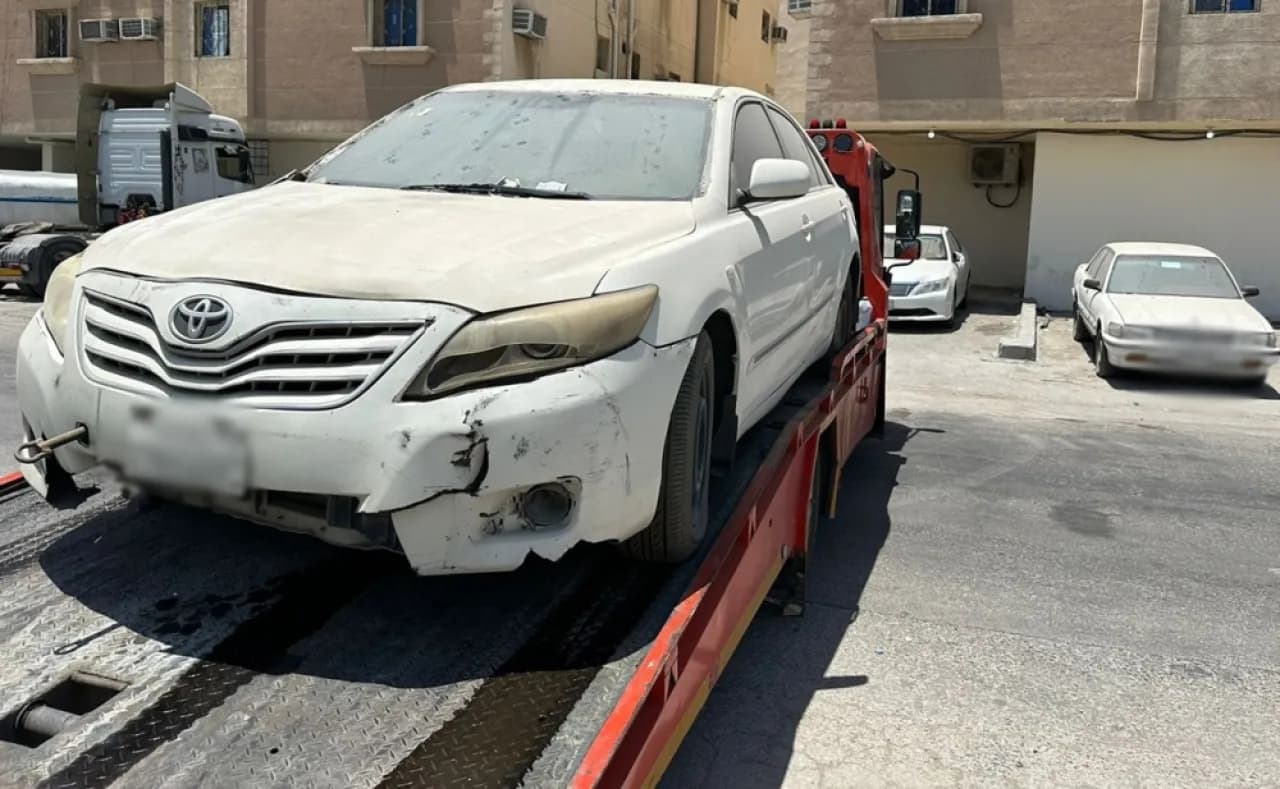 حملة لرفع المركبات المهملة في الرصيفة