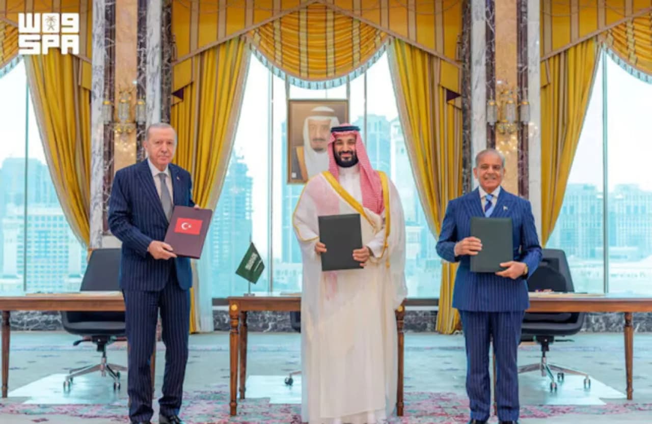 Turkey establishes bodies for Mecca Defense