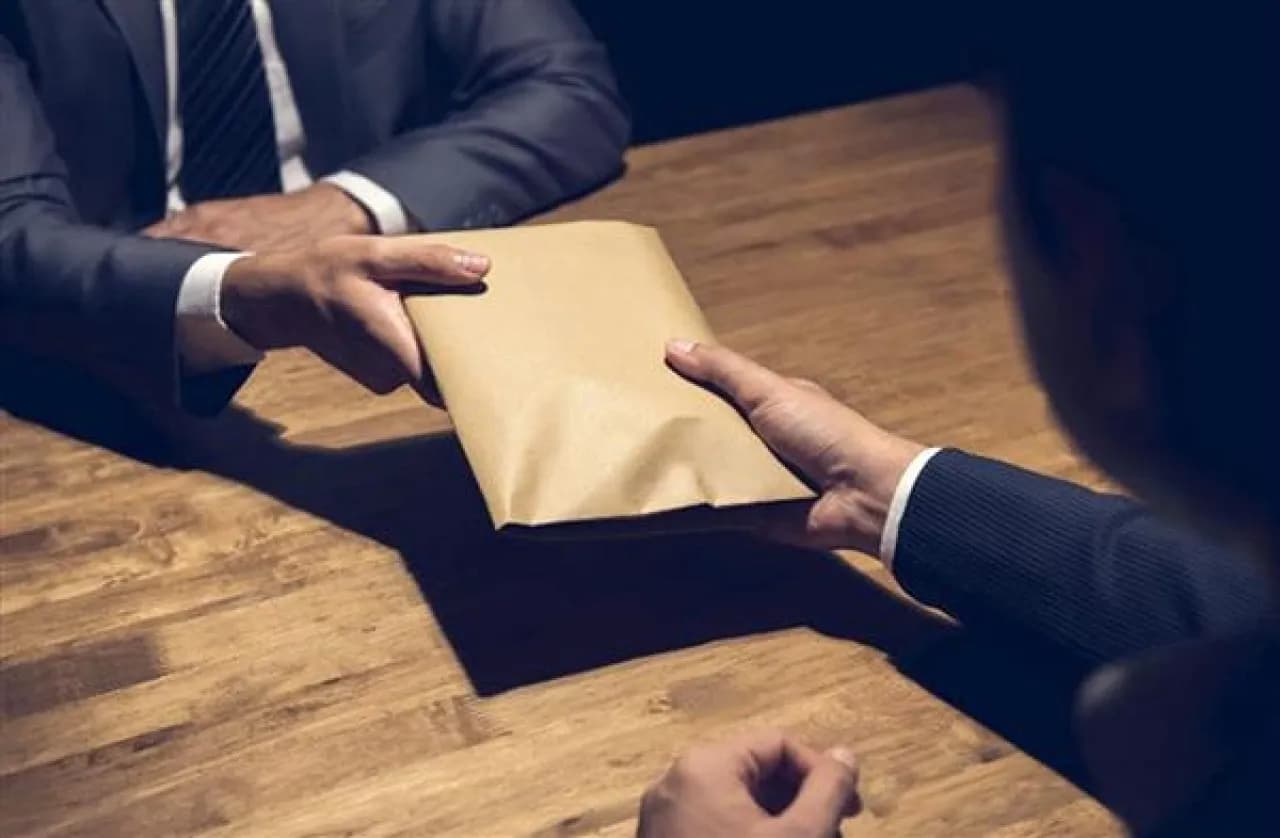 الأردن.. موظف بزراعة يتلقى رشوة وينقل للمحاكمة