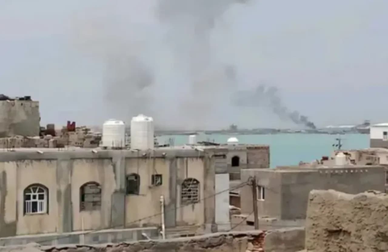 Houthi Attack Kills 8 at Mokha Port