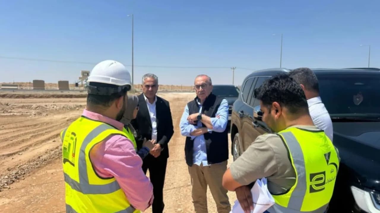 Public Works Minister reviews Blue Plan roads