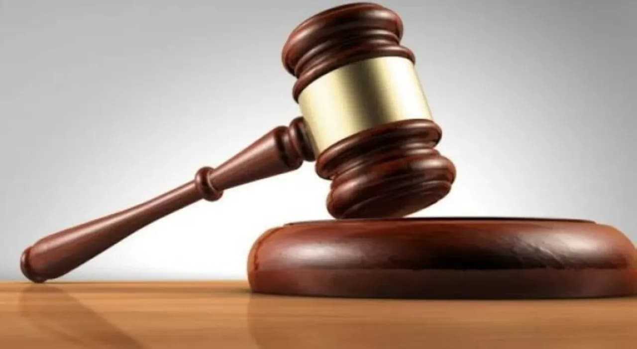 ترفيع قضاة نظاميين إلى الدرجة العليا