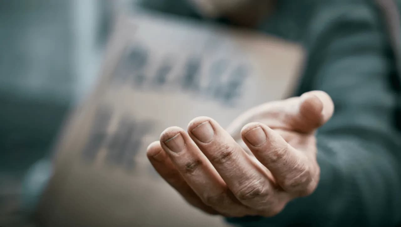 Efforts to address street begging shortage