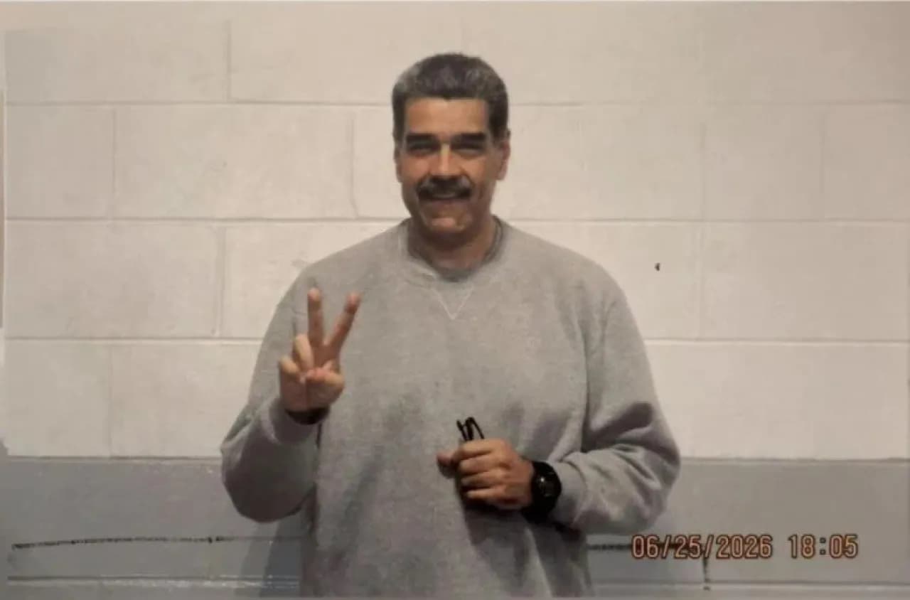Maduro Shares Prison Photos Affirming Resilience