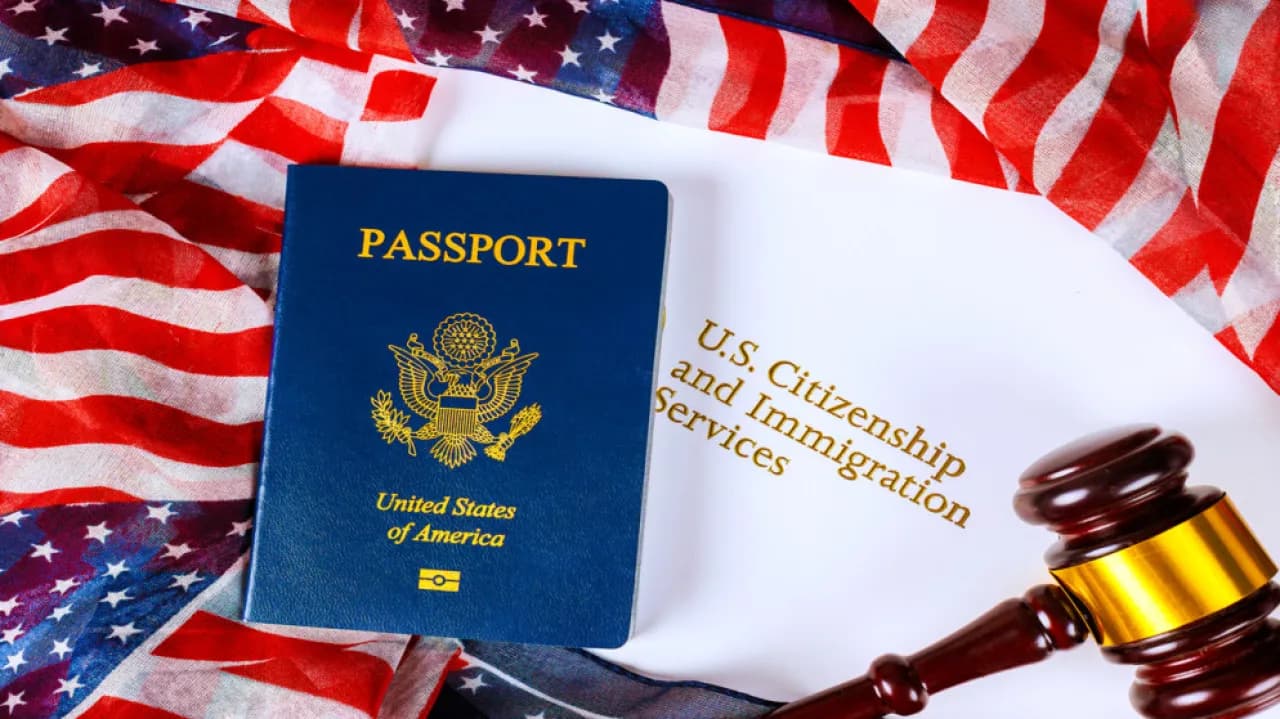 U.S. courts halt Trump’s citizenship rule