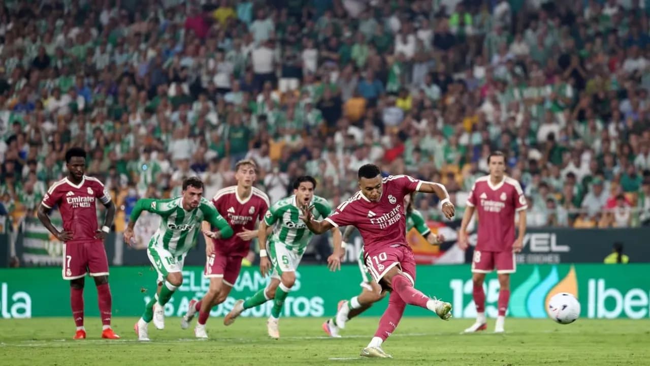 Mourinho's first loss as Madrid falls to Betis