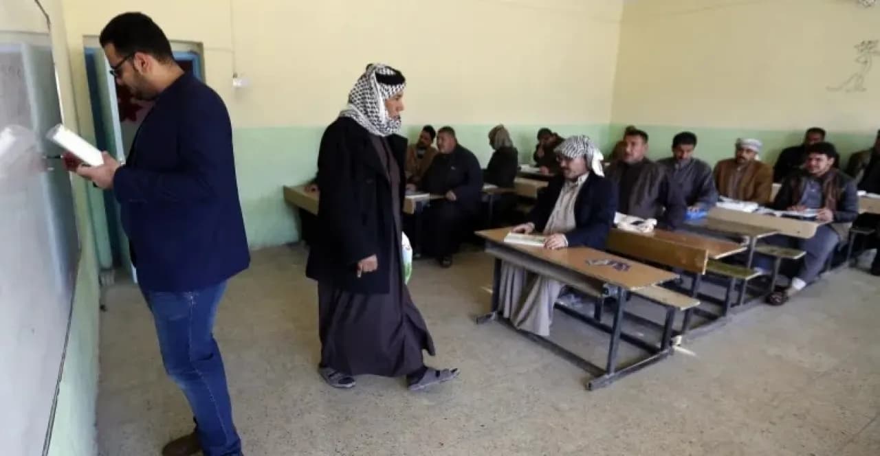 العراق يواجه أمية بين ملايين المواطنين