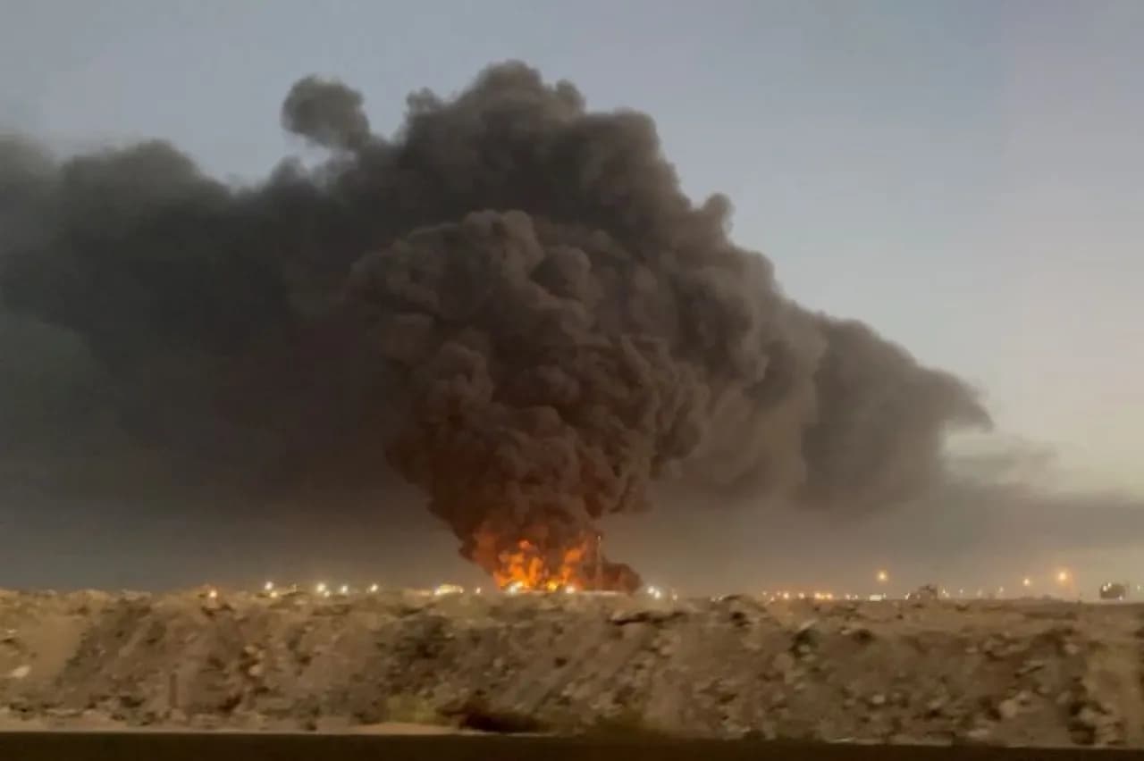 Saudi Arabia pipeline attack injures and halts operations