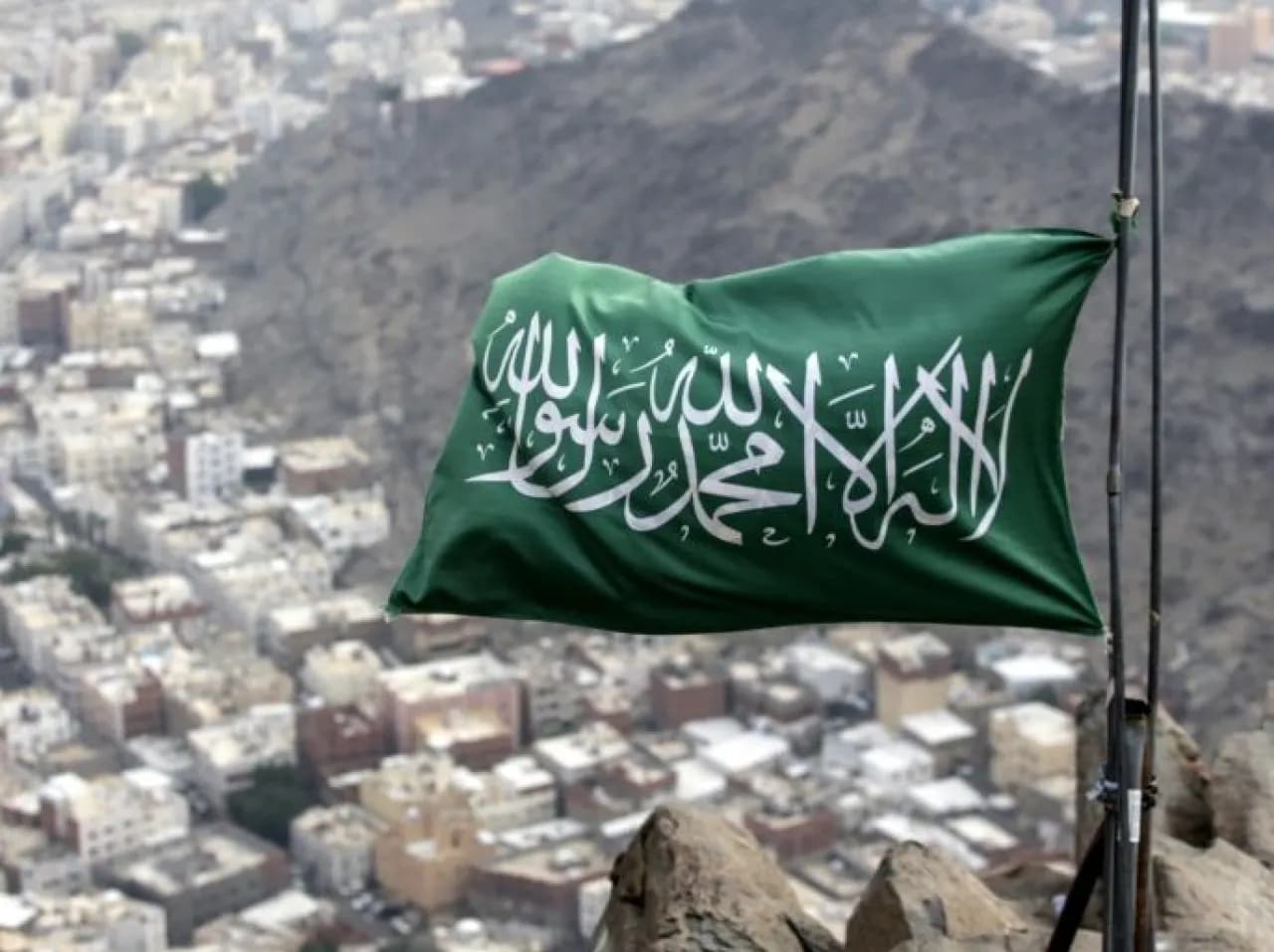 محاولة اعتراض مسيرة على سماء مكة