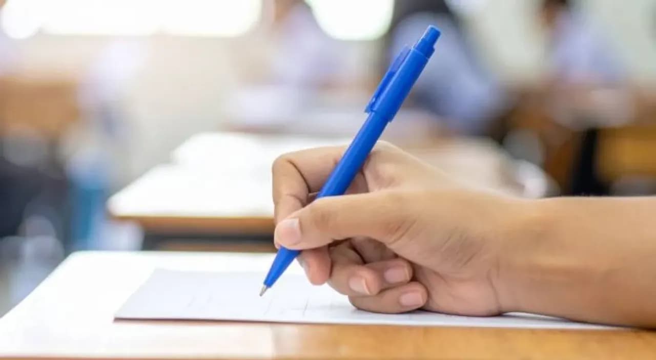 امتحان التجسير لقبول الطلبة الأردنيين اليوم