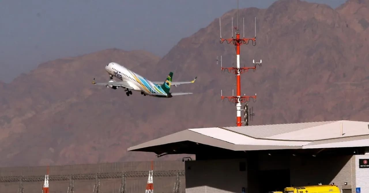 مطار رامون يوقف الرحلات ليلاً بداية نوفمبر
