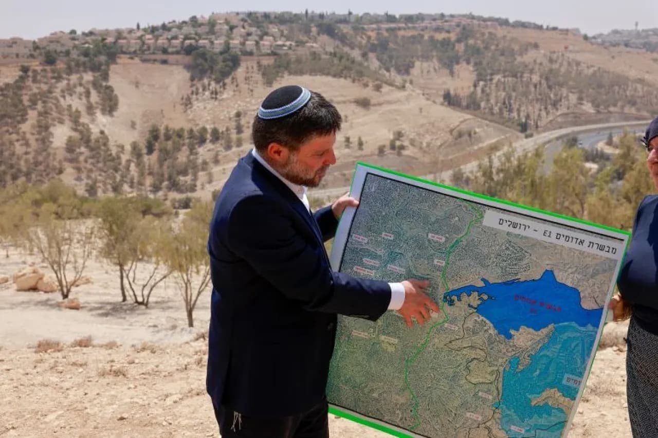 نيويورك تايمز Explains Britain Israel Rift